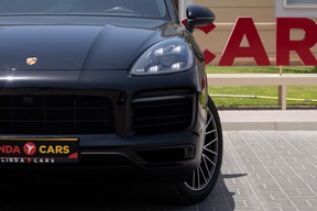 Porsche Cayenne 2021