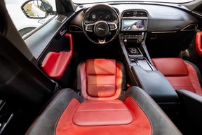 Jaguar F-Pace 2017
