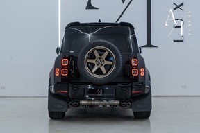 Land Rover Defender 110 2023