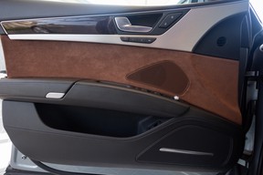 Audi A8 L 2011