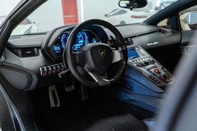 Lamborghini Aventador 2012