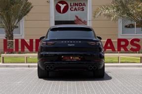 Porsche Cayenne 2021