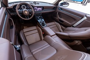 Porsche 911 2023