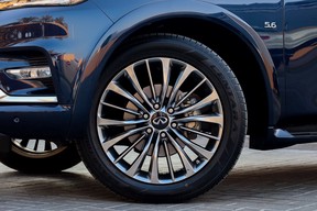 Infiniti QX80 2020