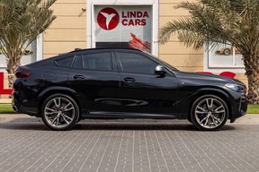 BMW X6 M50i 2023