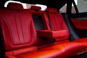 BMW X6 (Panda) 2015