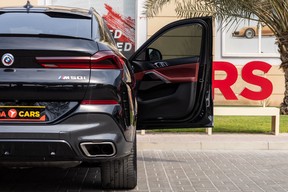 BMW X6 M50i 2023