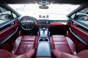 Porsche Cayenne 2021