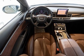 Audi A8 L 2011
