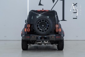 Land Rover Defender Octa 2025