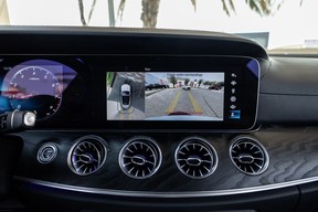 Mercedes-Benz E-Class 200 2022