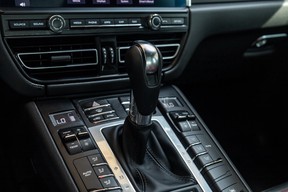 Porsche Macan 2021