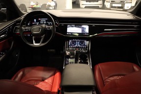 Audi Q8 2021