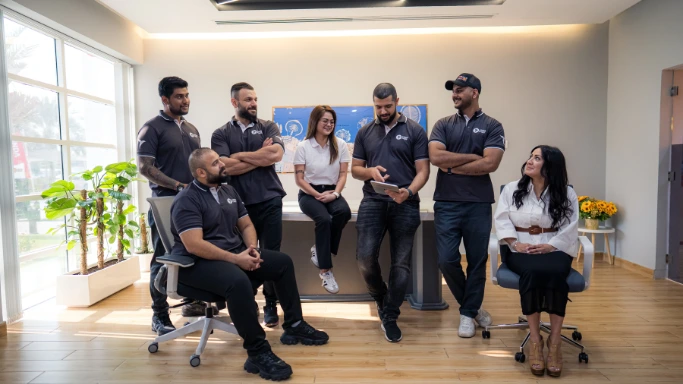 EXPERT TEAM