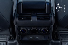 Land Rover Defender Octa 2025
