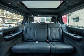 Jeep Grand Wagoneer 2023
