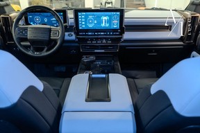 GMC Hummer EV 2024