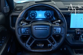 Land Rover Defender 110 2023
