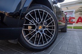 Porsche Cayenne 2023