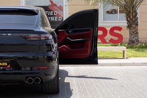 Porsche Cayenne 2021