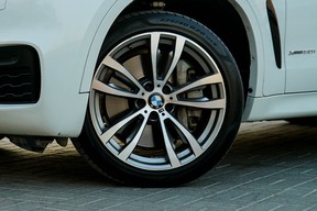 BMW X6 (Panda) 2015