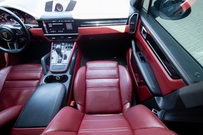Porsche Cayenne 2021