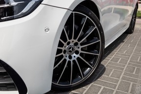 Mercedes-Benz E-Class 200 2022