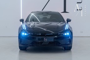 Zeekr 001 2024