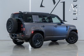 Land Rover Defender Octa 2025