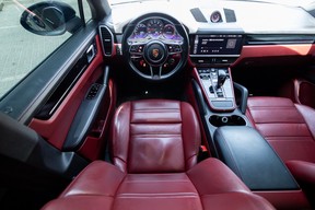 Porsche Cayenne 2021